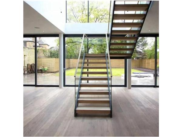 別墅裝修選旋轉樓梯還是直梯 別墅直行轉角樓梯設計.png